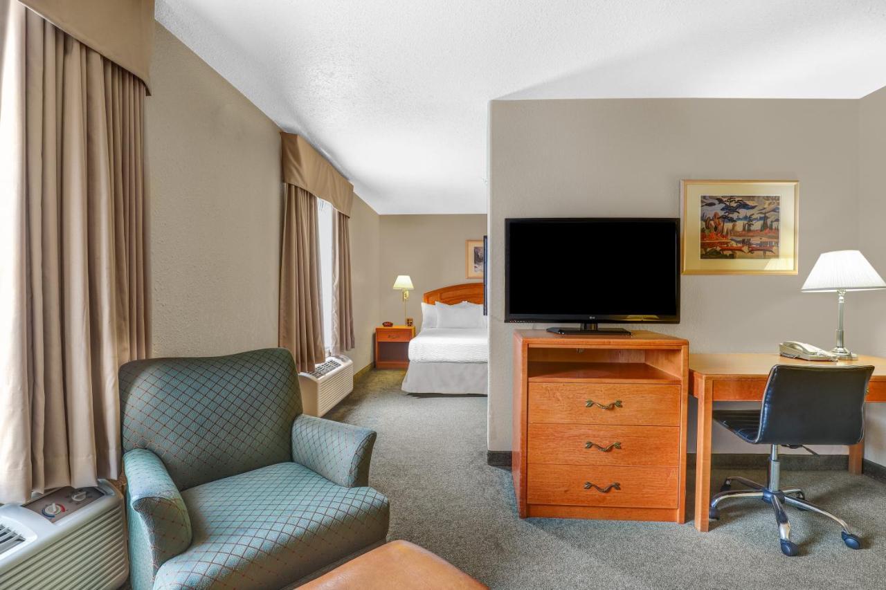 Days Inn By Wyndham Red Deer Exteriér fotografie