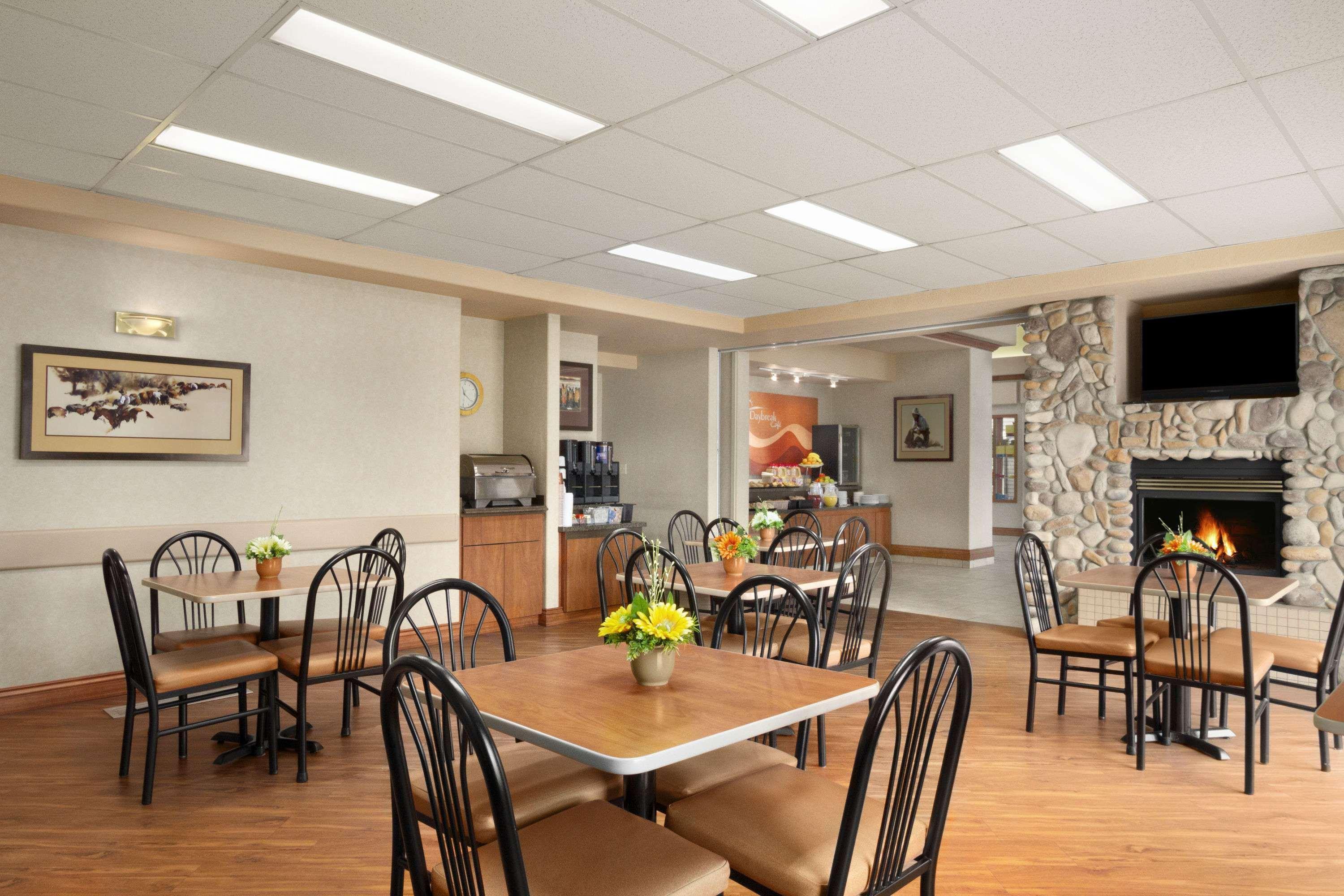 Days Inn By Wyndham Red Deer Exteriér fotografie