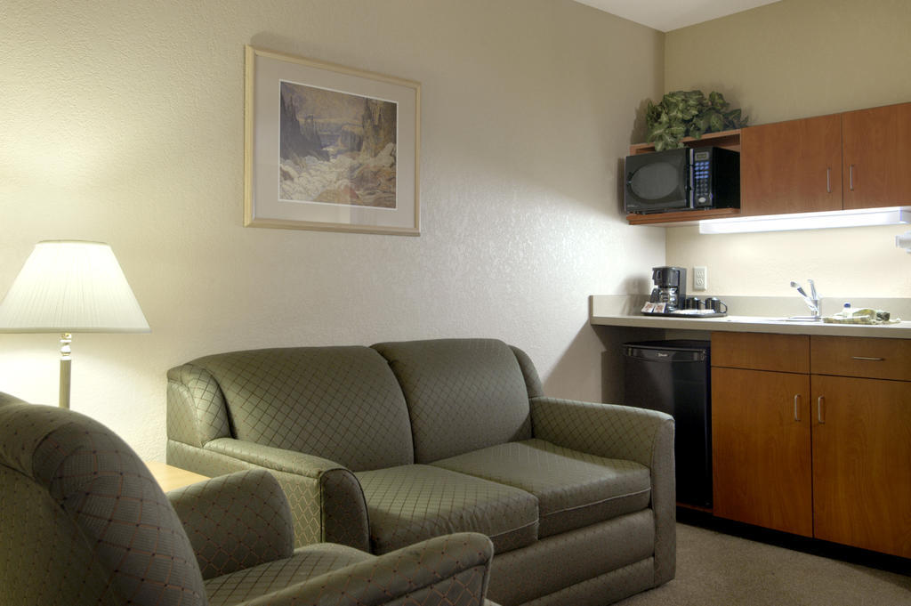 Days Inn By Wyndham Red Deer Pokoj fotografie