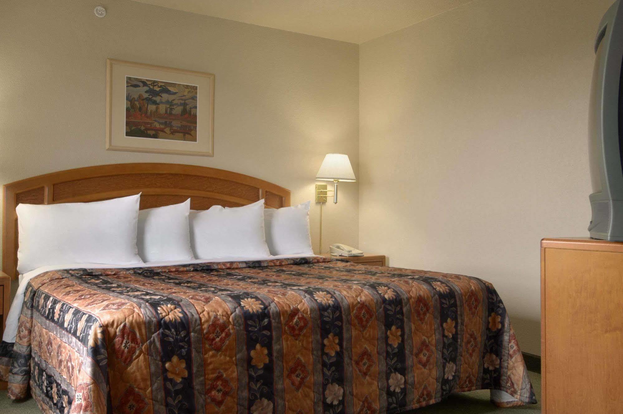 Days Inn By Wyndham Red Deer Exteriér fotografie